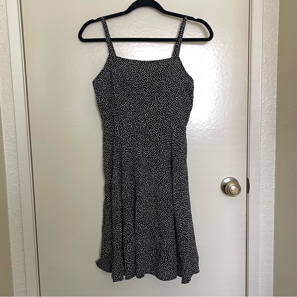 Polka dot dress 🌼